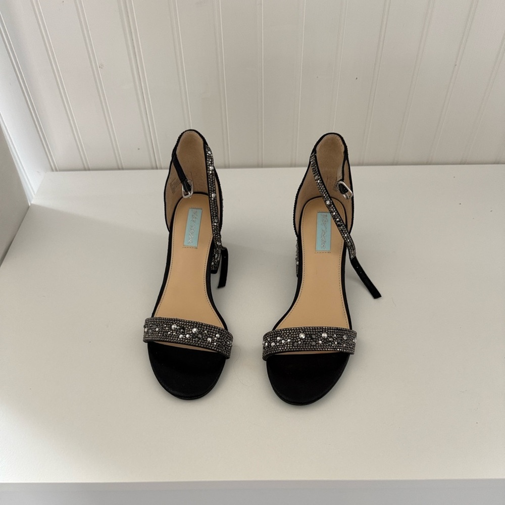 Betsy Johnson Mari Black Rhinestone Sandals size 9
